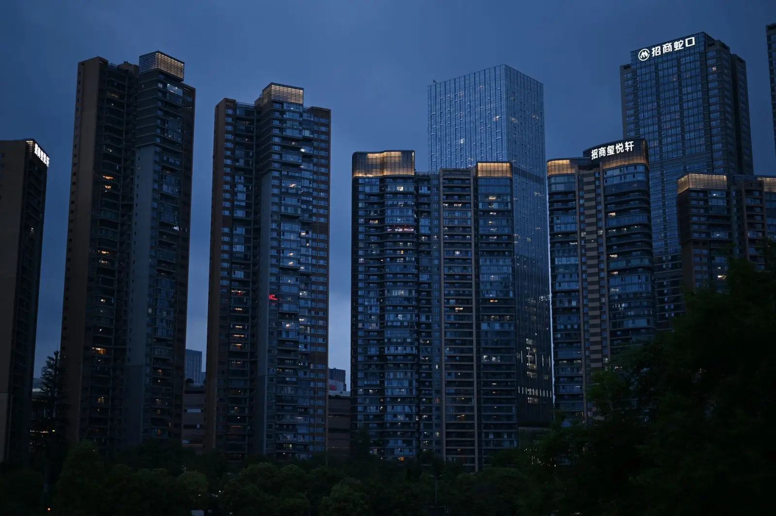 工控传感器选型要点:温度与压力传感器在自动化产线中的应用对比